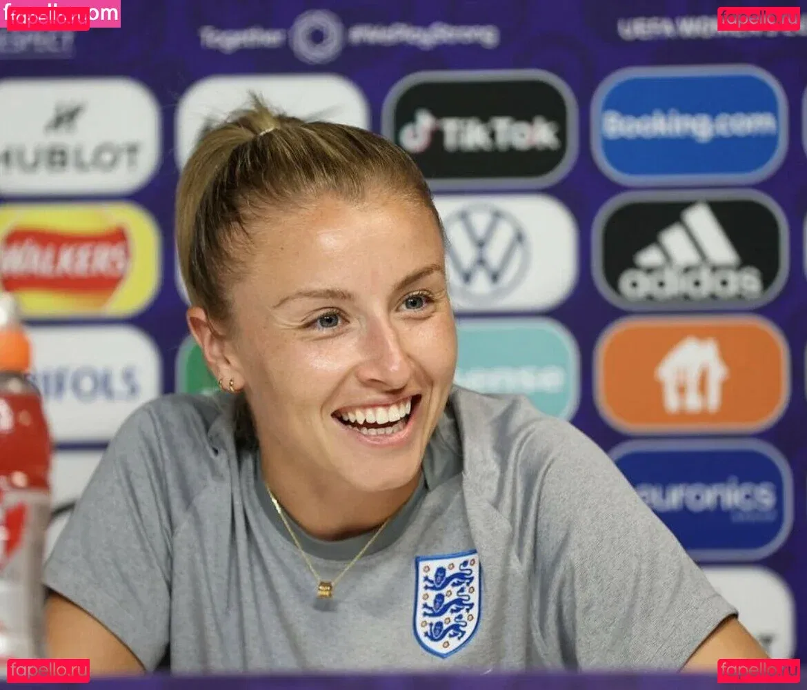 Leah Williamson Onlyfans Photo Gallery 