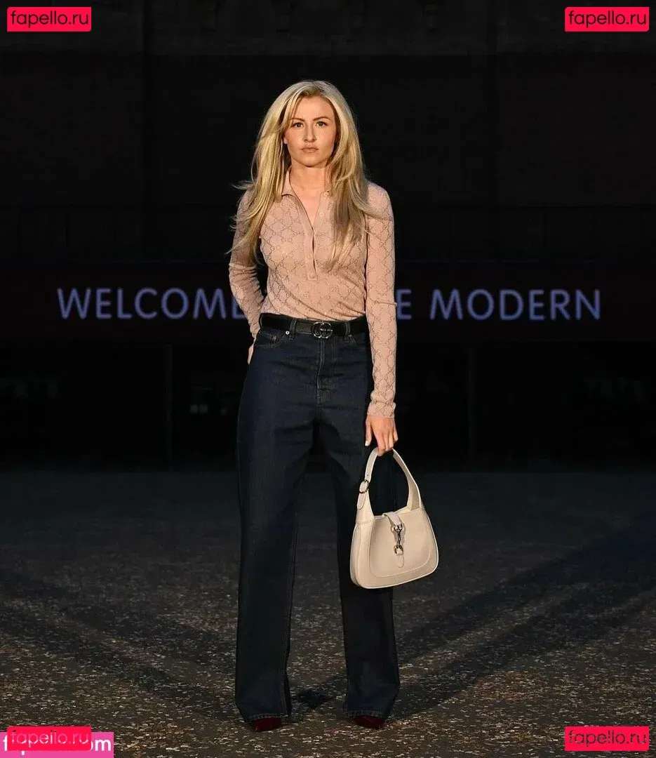 Leah Williamson Onlyfans Photo Gallery 