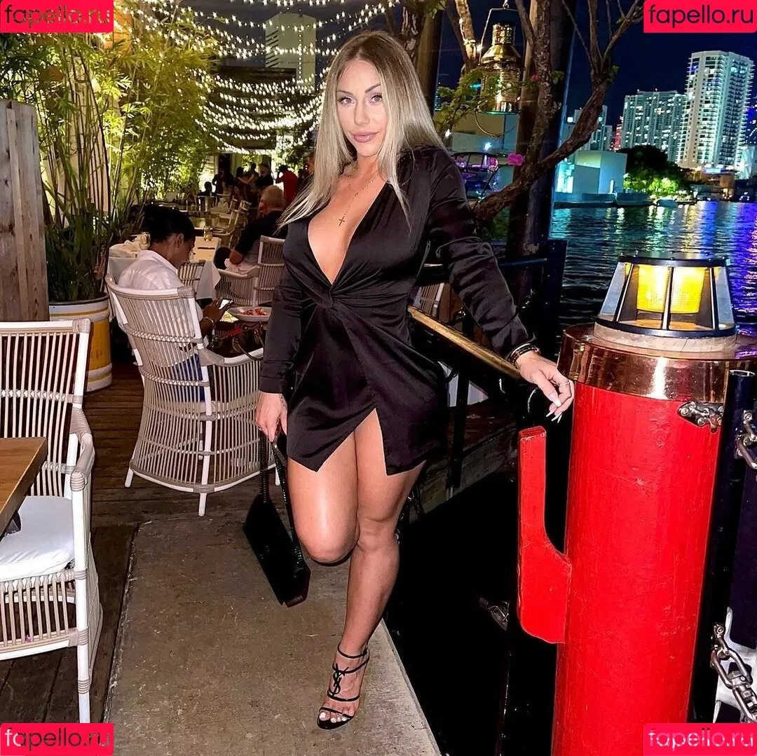 Marine S'Mezz Onlyfans Photo Gallery 