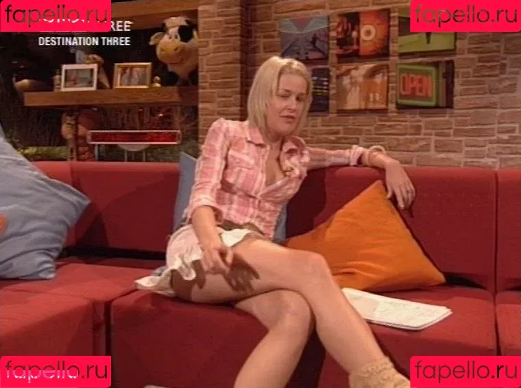 TV Shopping Presenters Onlyfans Photo Gallery 