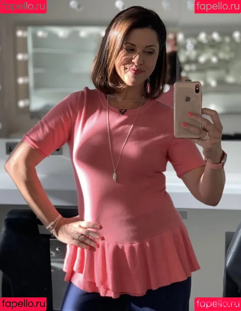 TV Shopping Presenters Onlyfans Photo Gallery 
