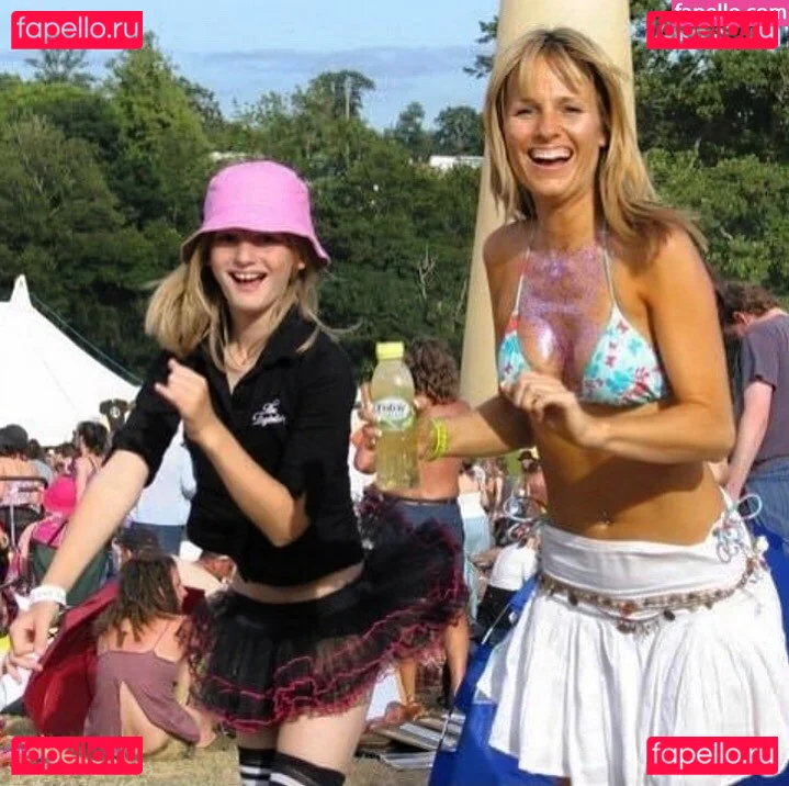 TV Shopping Presenters Onlyfans Photo Gallery 