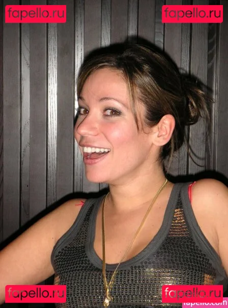 TV Shopping Presenters Onlyfans Photo Gallery 