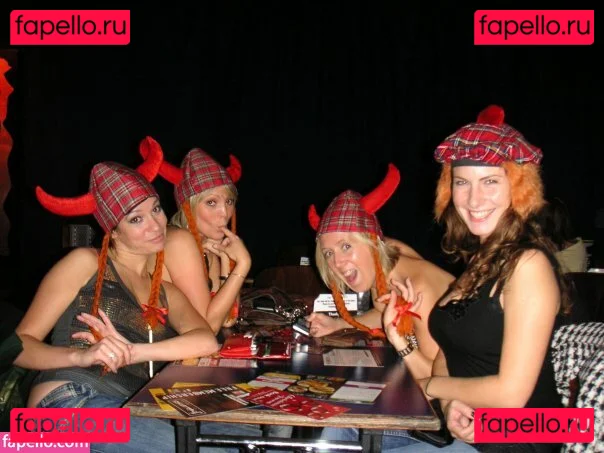 TV Shopping Presenters Onlyfans Photo Gallery 