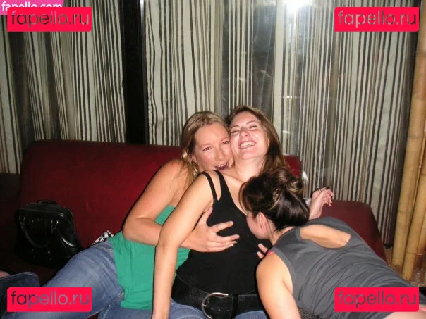 TV Shopping Presenters Onlyfans Photo Gallery 