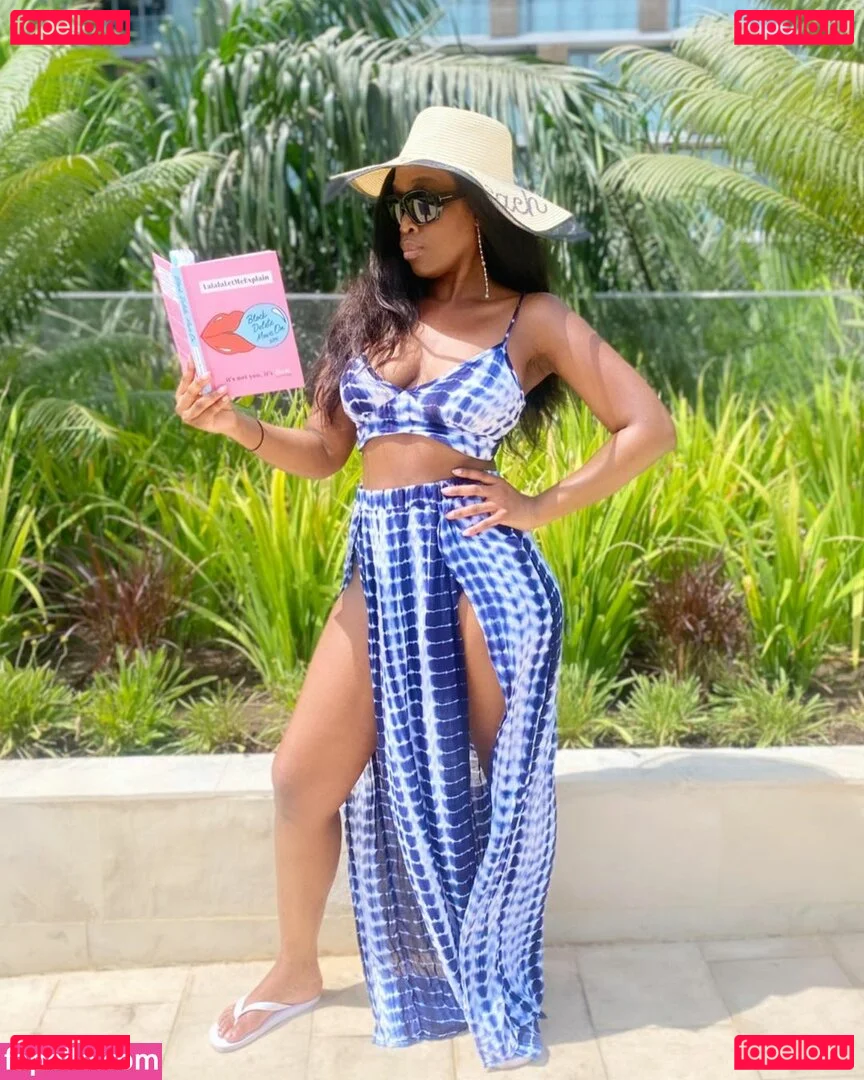 TV Shopping Presenters Onlyfans Photo Gallery 