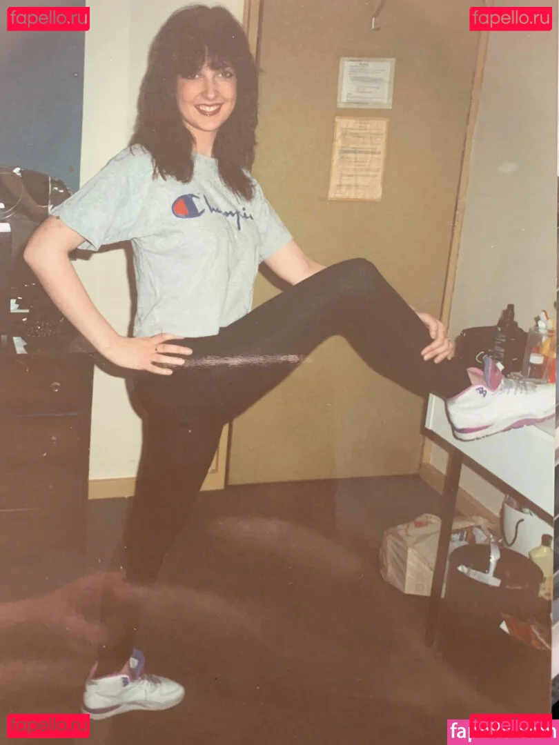 TV Shopping Presenters Onlyfans Photo Gallery 