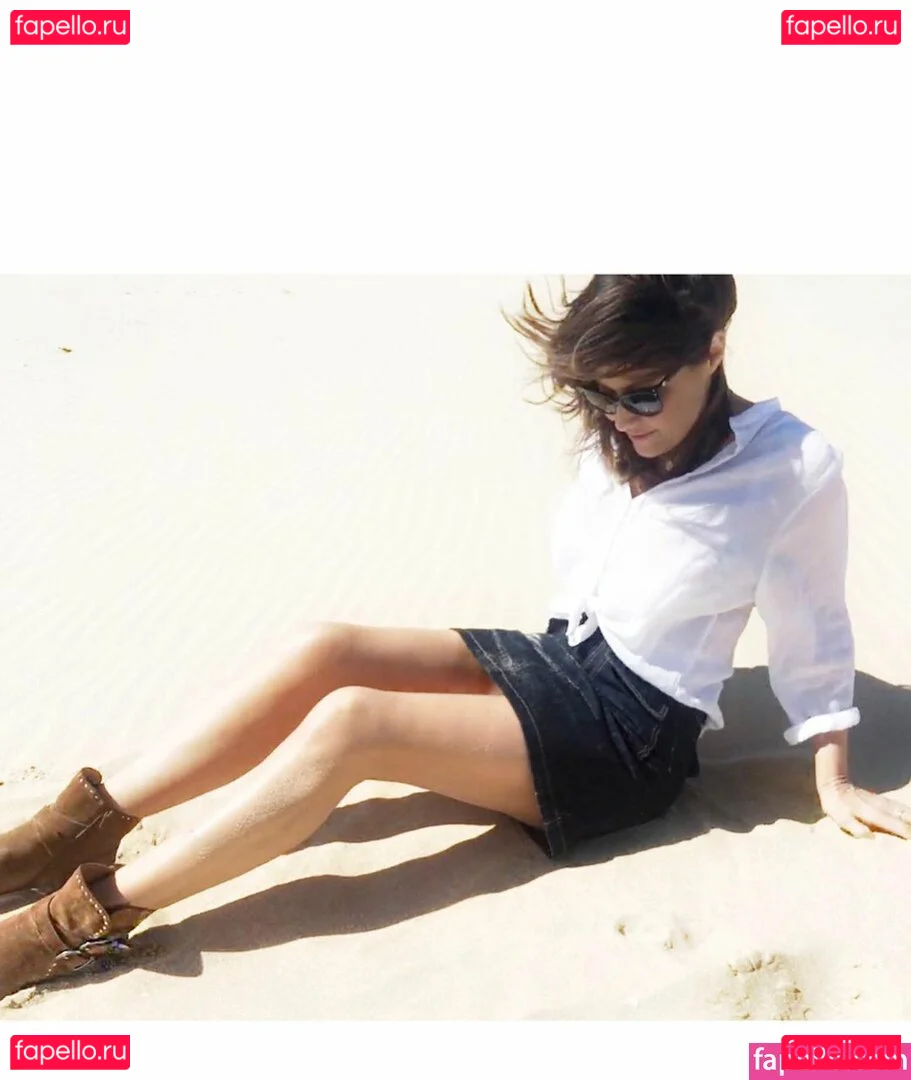 TV Shopping Presenters Onlyfans Photo Gallery 