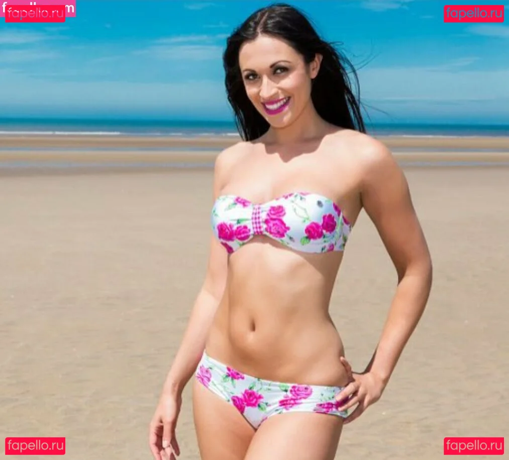 TV Shopping Presenters Onlyfans Photo Gallery 