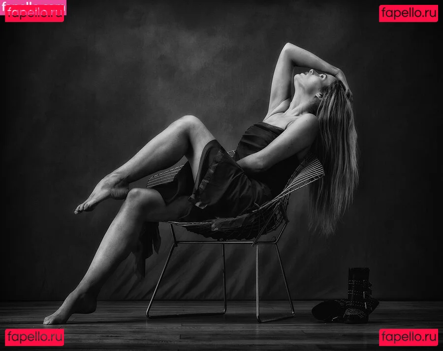 TV Shopping Presenters Onlyfans Photo Gallery 