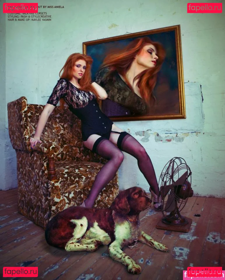 TV Shopping Presenters Onlyfans Photo Gallery 