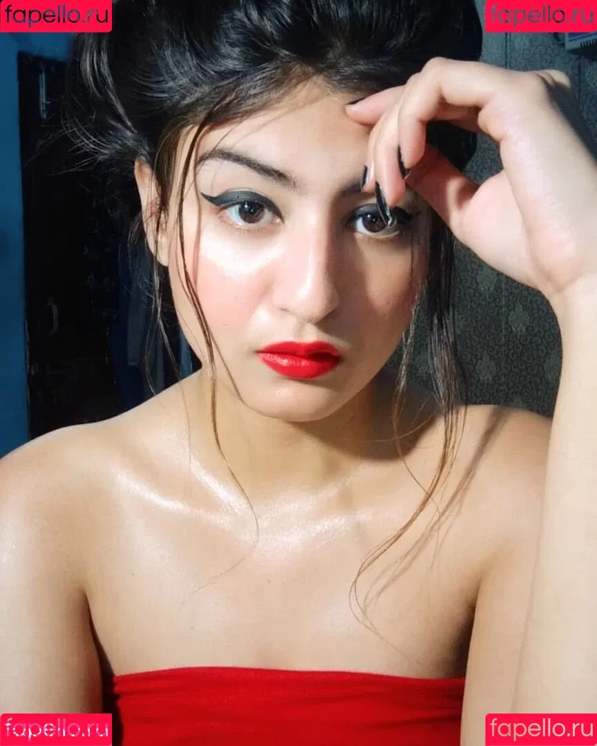 Priya Maggo Onlyfans Photo Gallery 