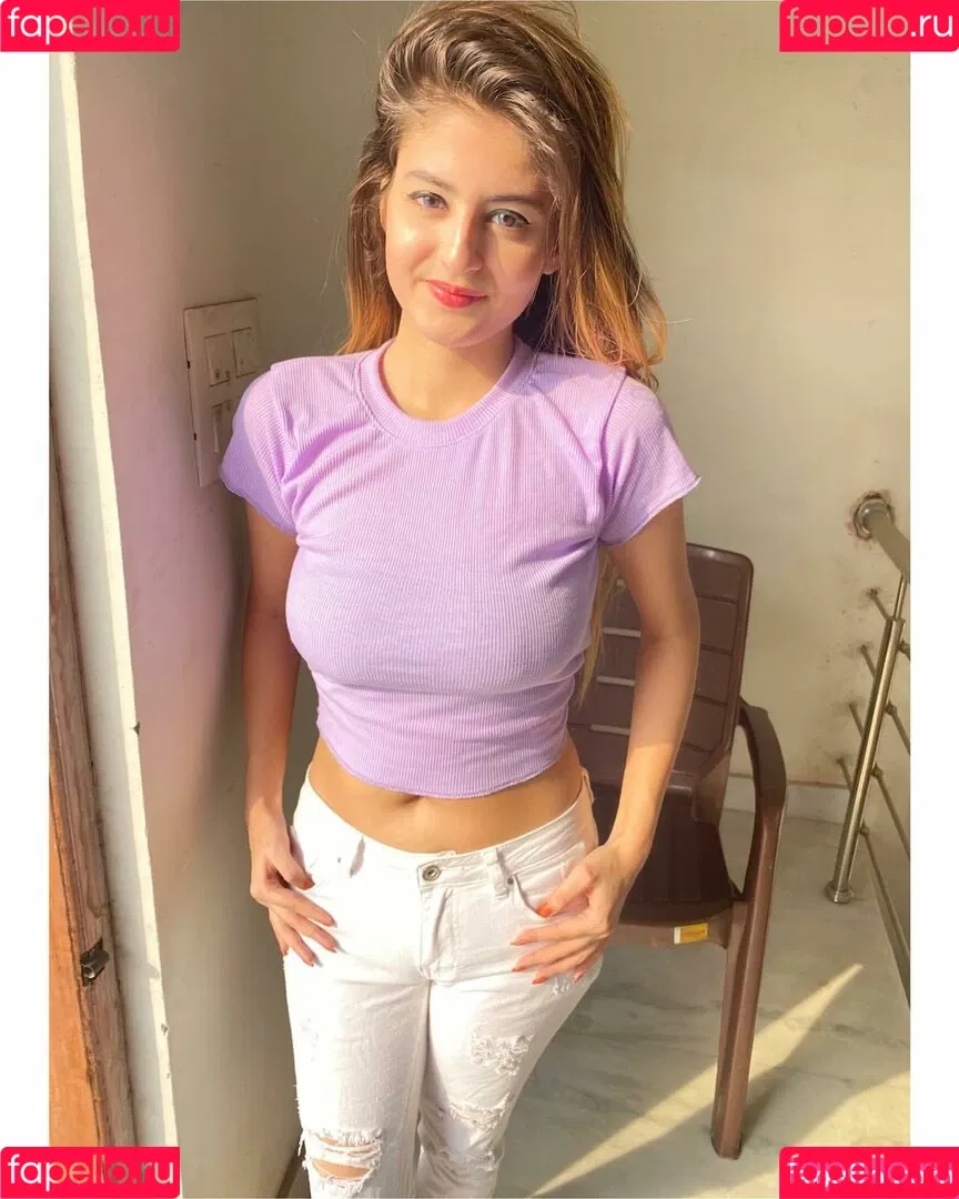 Priya Maggo Onlyfans Photo Gallery 