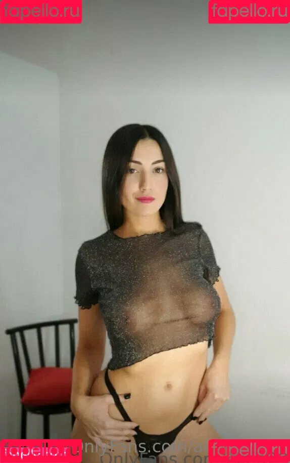 alia_cream Onlyfans Photo Gallery 
