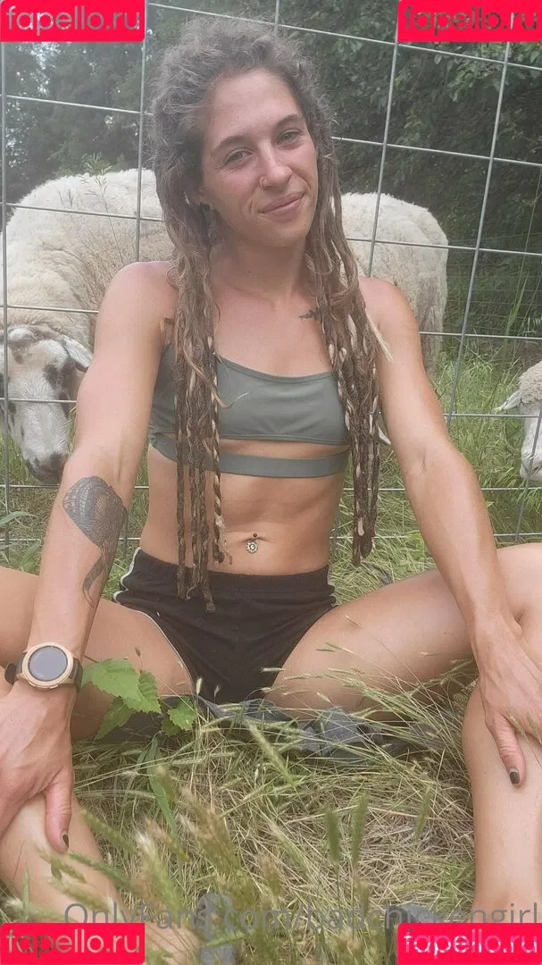 BadChickenGirl Onlyfans Photo Gallery 