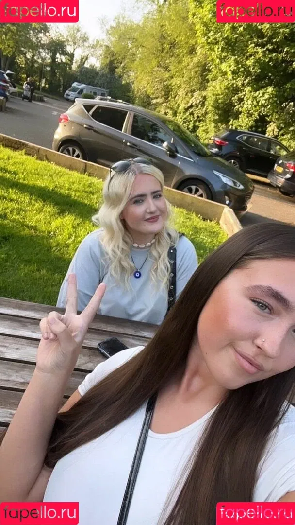 Poppy R Onlyfans Photo Gallery 