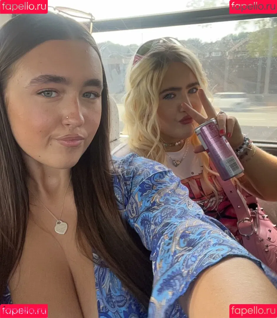 Poppy R Onlyfans Photo Gallery 