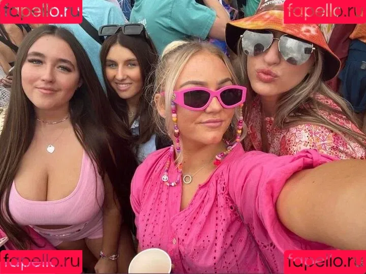 Poppy R Onlyfans Photo Gallery 