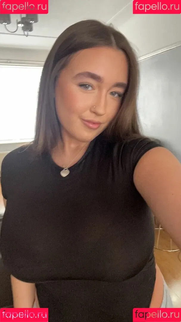 Poppy R Onlyfans Photo Gallery 
