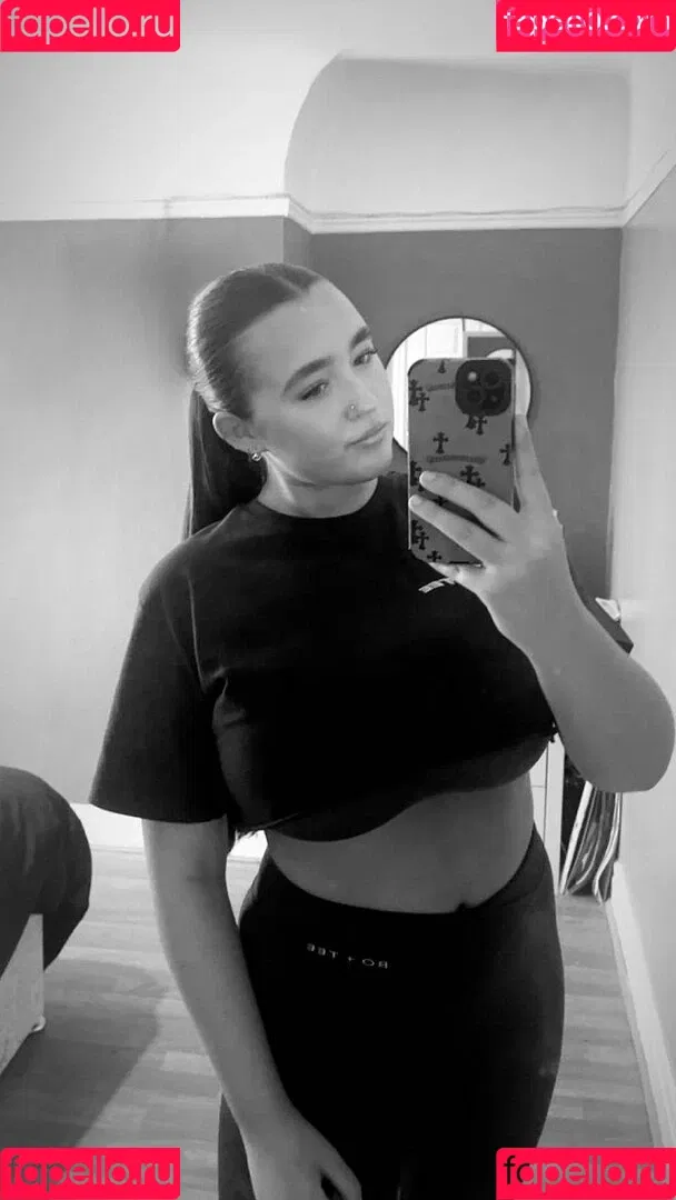 Poppy R Onlyfans Photo Gallery 