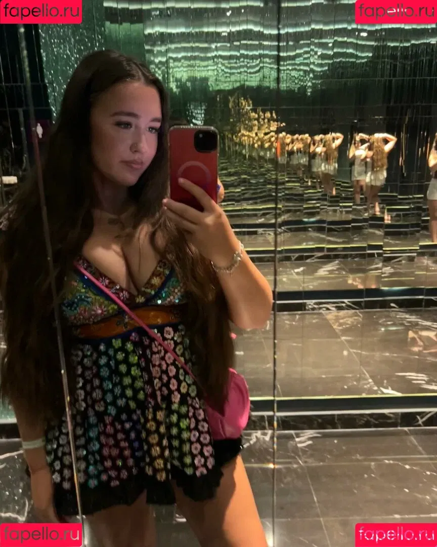 Poppy R Onlyfans Photo Gallery 