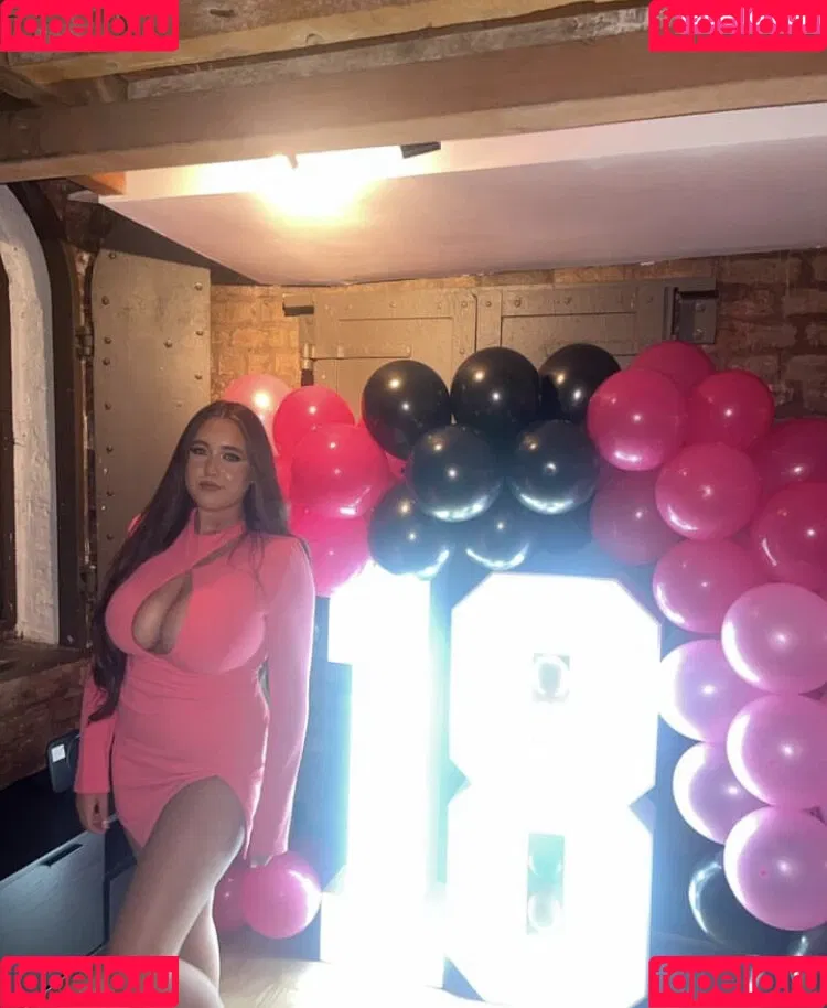 Poppy R Onlyfans Photo Gallery 
