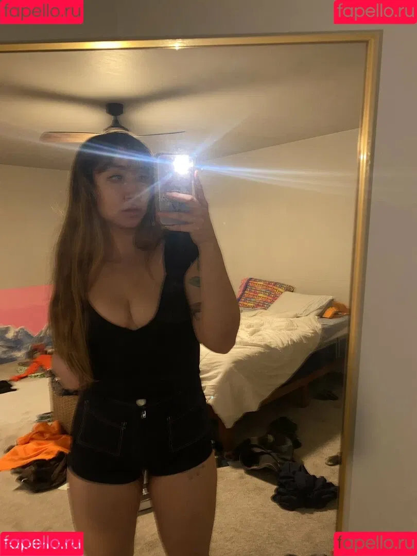 annem_eh Onlyfans Photo Gallery 