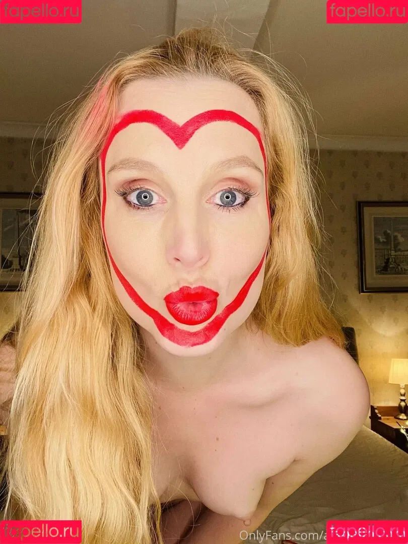 arielanderssen Onlyfans Photo Gallery 