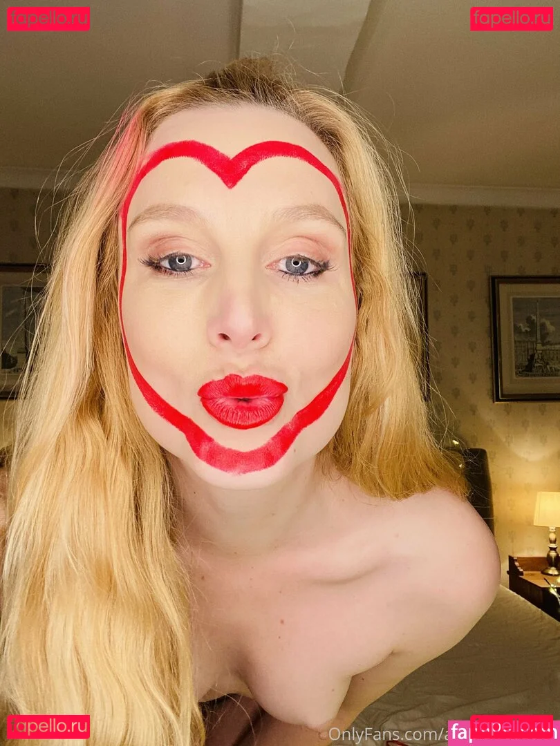 arielanderssen Onlyfans Photo Gallery 