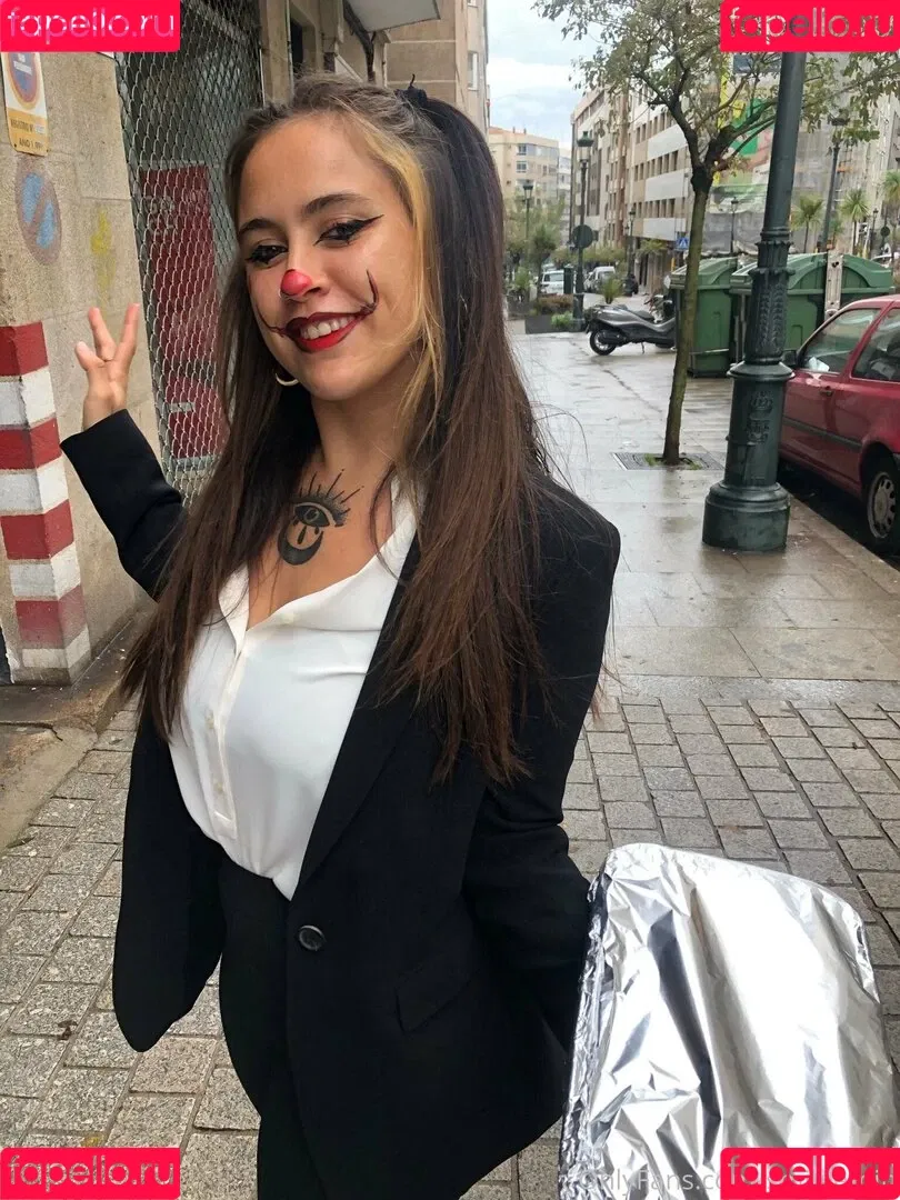 smileemin Onlyfans Photo Gallery 