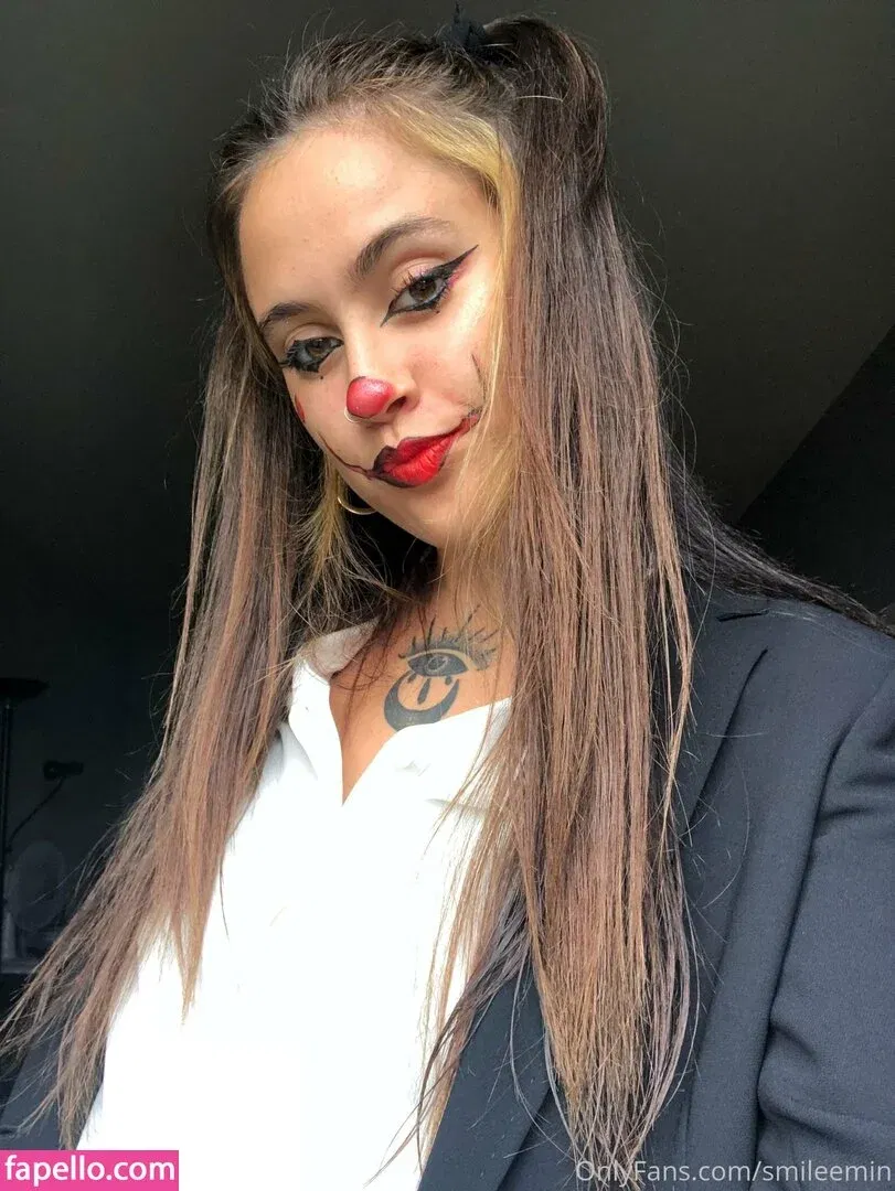 smileemin Onlyfans Photo Gallery 