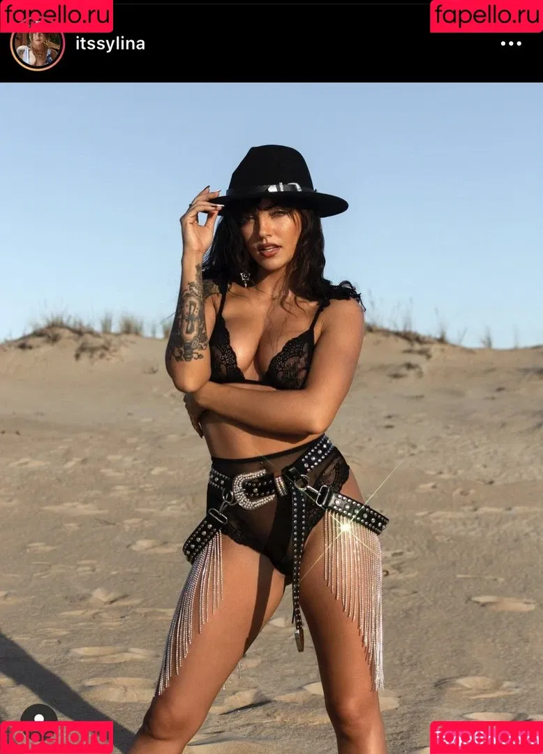 Sylina Ruiz Onlyfans Photo Gallery 