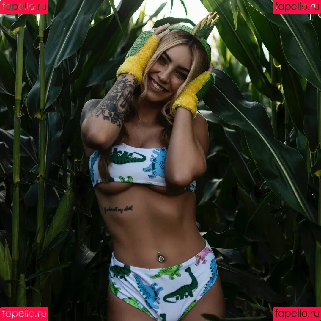 Sylina Ruiz Onlyfans Photo Gallery 