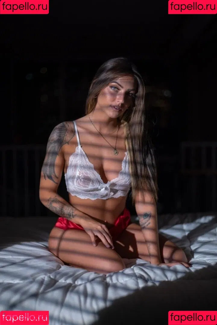 Sylina Ruiz Onlyfans Photo Gallery 