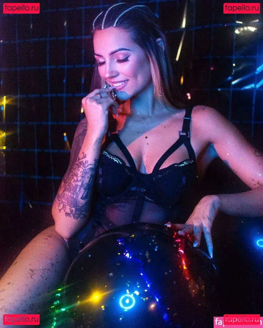 Sylina Ruiz Onlyfans Photo Gallery 