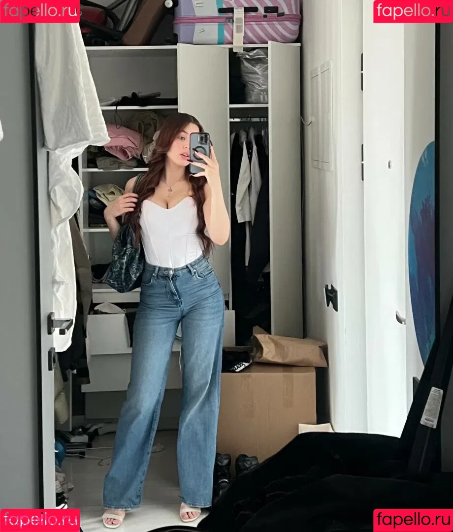 akyuliych Onlyfans Photo Gallery 