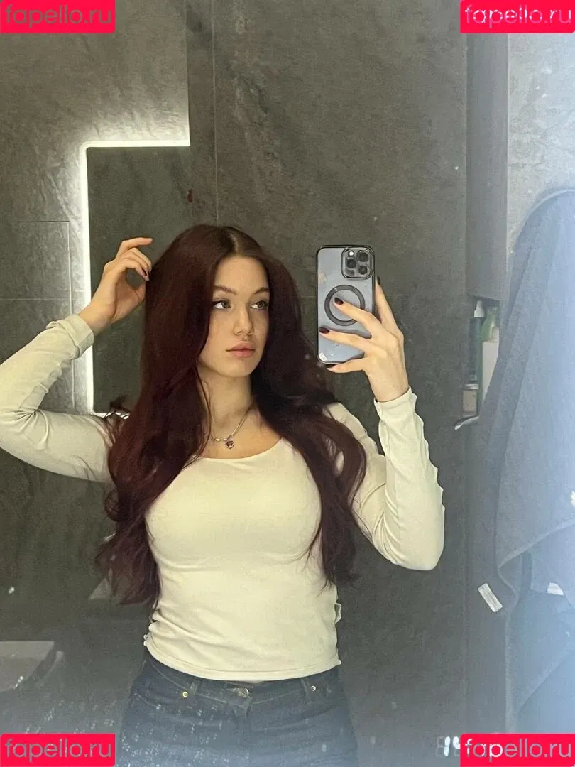akyuliych Onlyfans Photo Gallery 