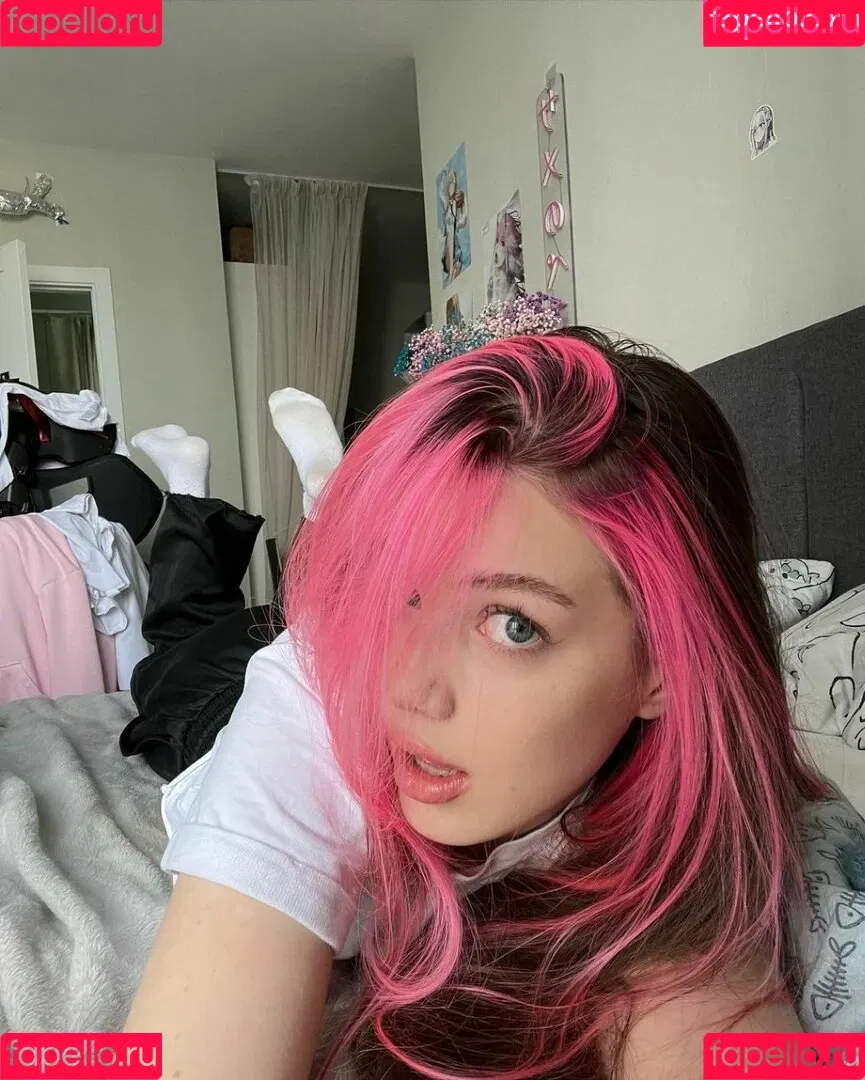 akyuliych Onlyfans Photo Gallery 