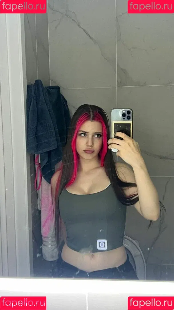 akyuliych Onlyfans Photo Gallery 