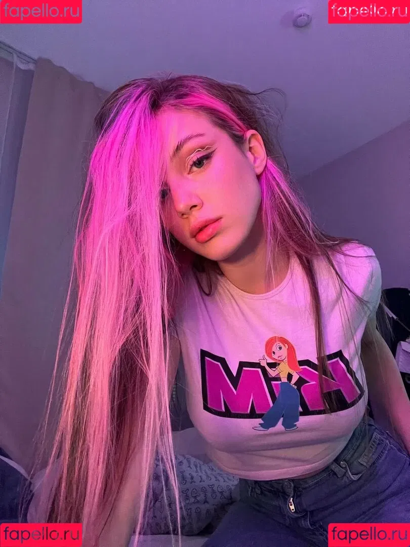 akyuliych Onlyfans Photo Gallery 