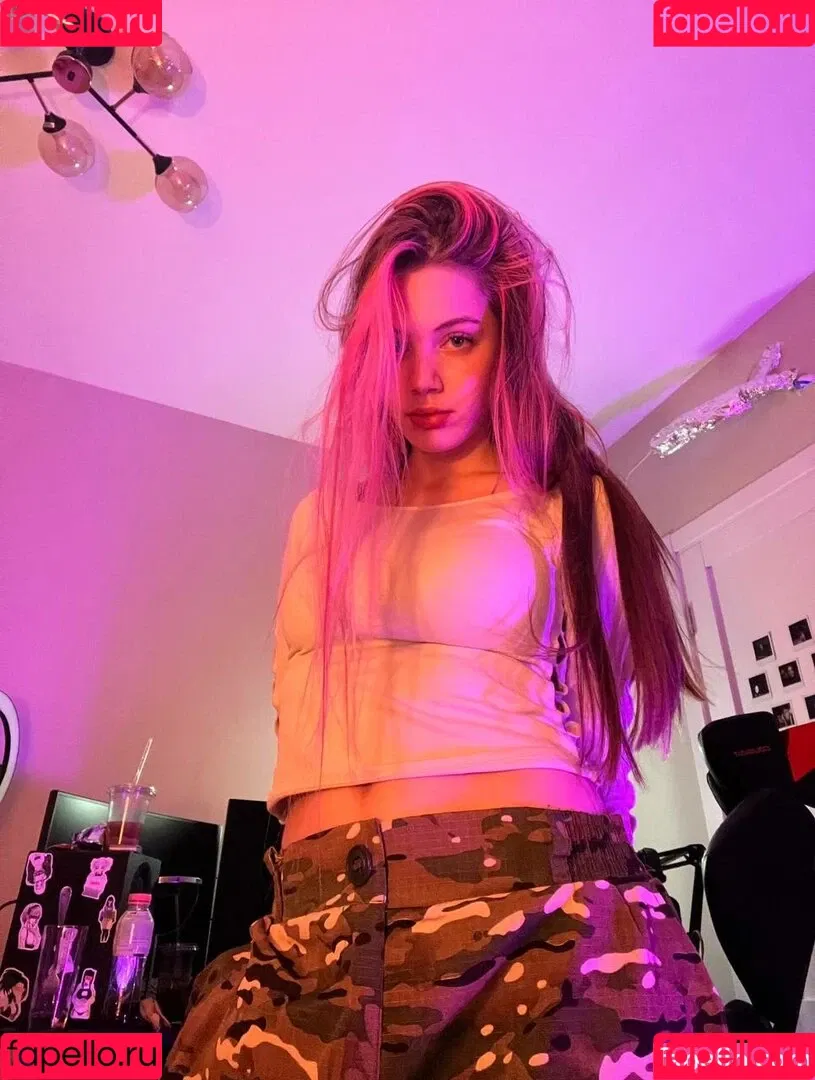 akyuliych Onlyfans Photo Gallery 