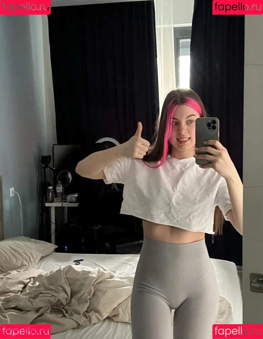 akyuliych Onlyfans Photo Gallery 