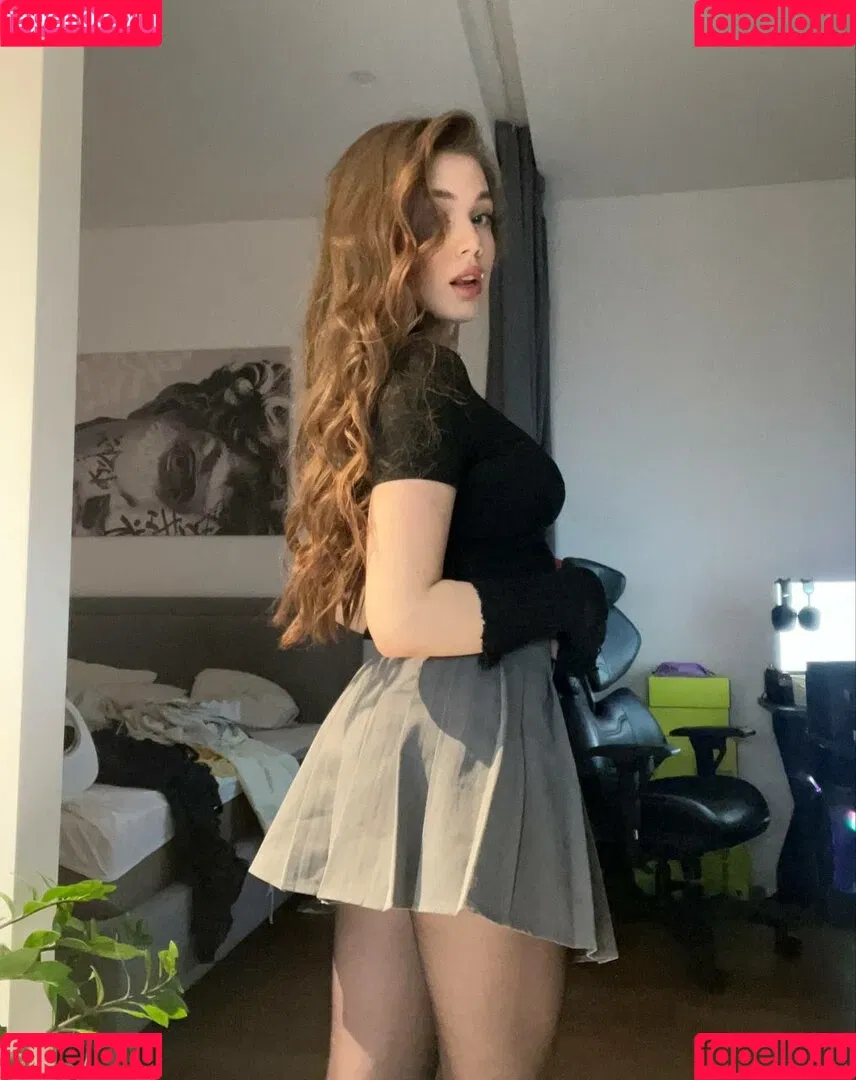 akyuliych Onlyfans Photo Gallery 