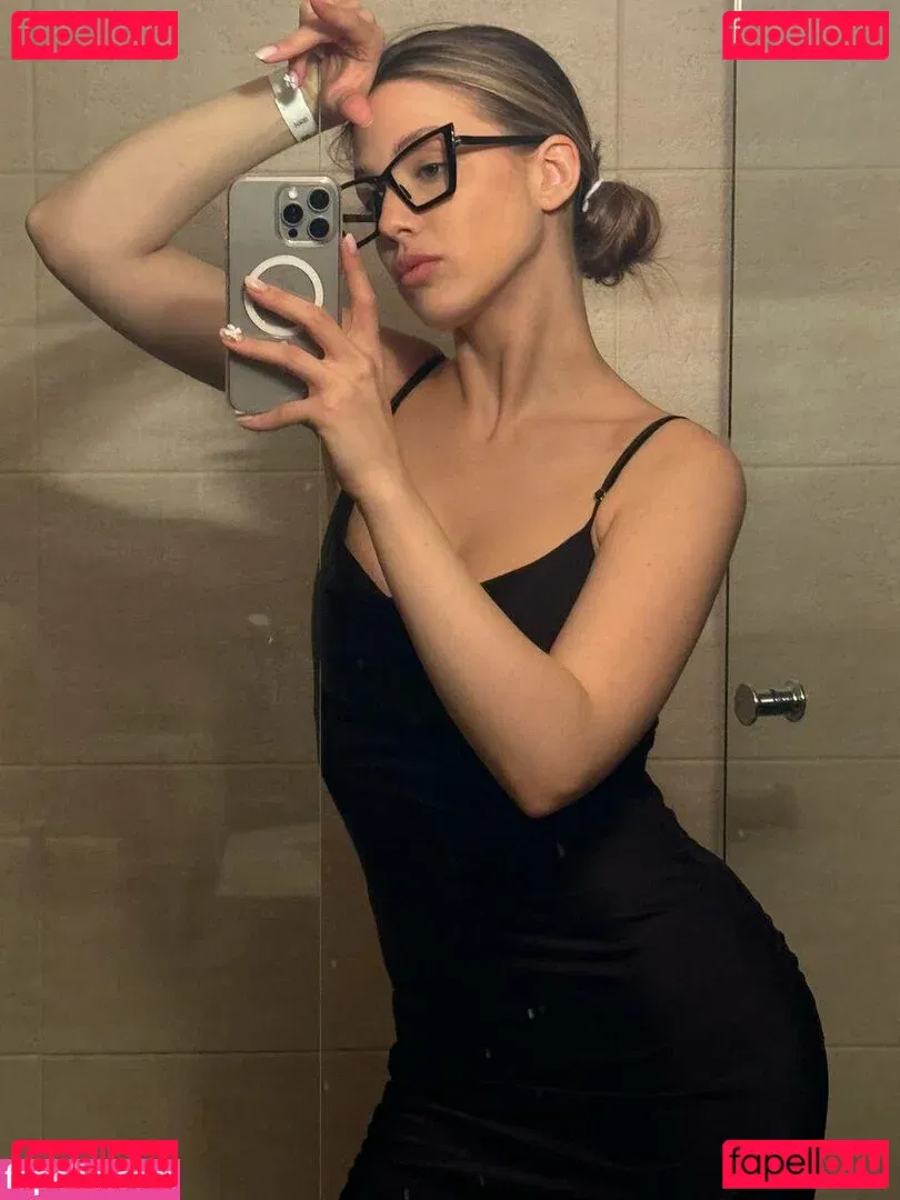 akyuliych Onlyfans Photo Gallery 