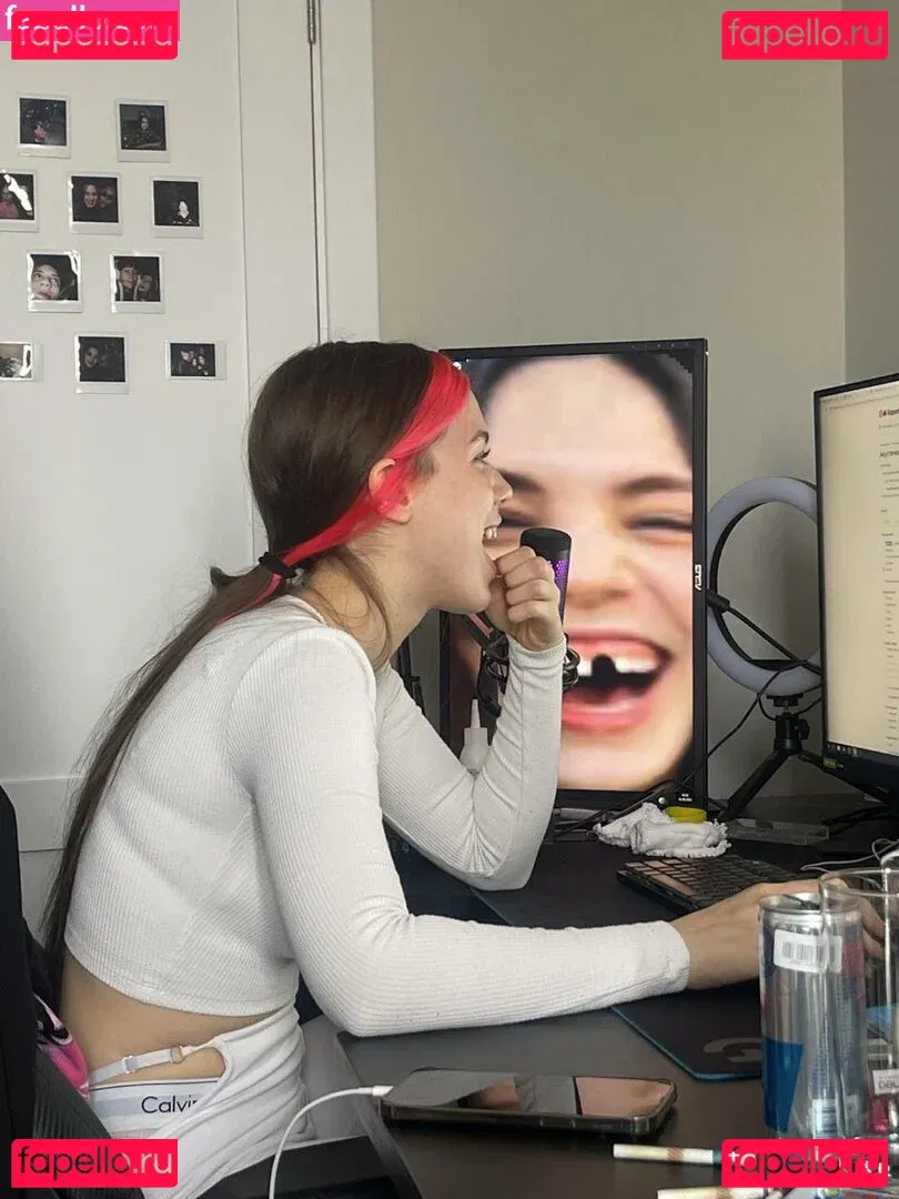 akyuliych Onlyfans Photo Gallery 