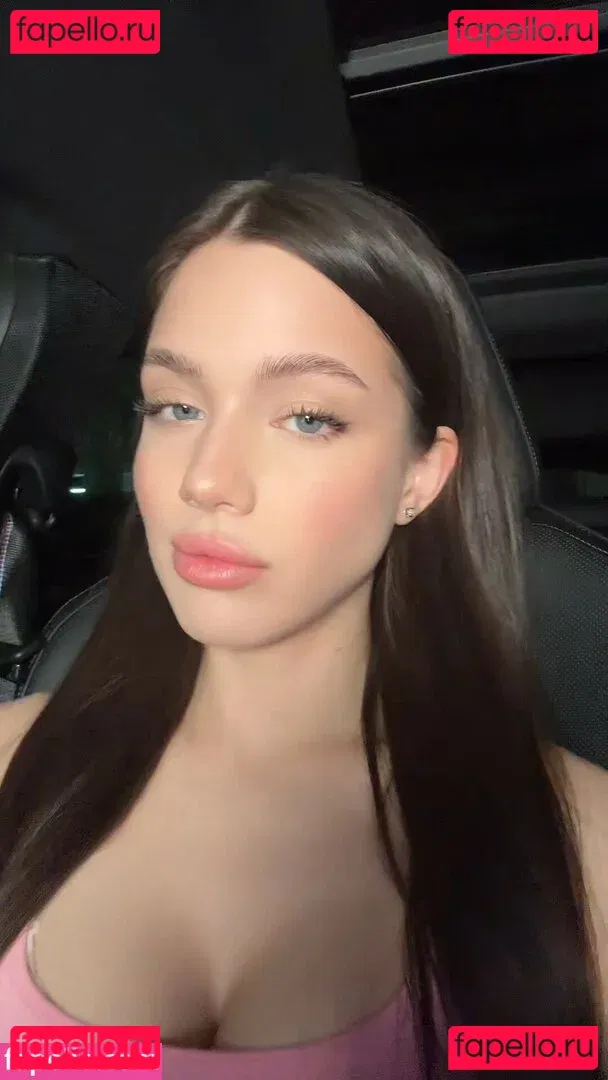 akyuliych Onlyfans Photo Gallery 