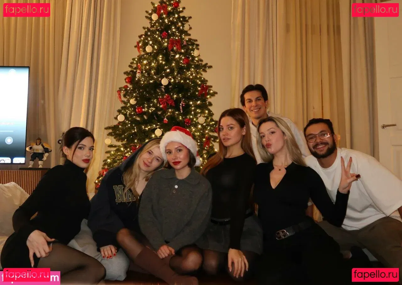 akyuliych Onlyfans Photo Gallery 