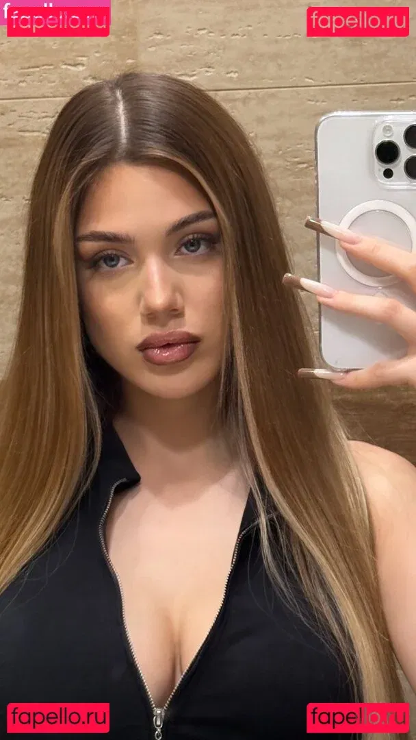 akyuliych Onlyfans Photo Gallery 