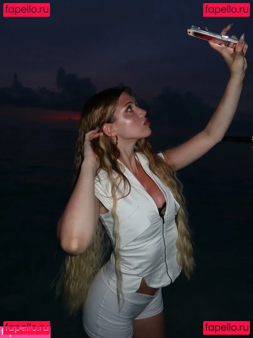 akyuliych Onlyfans Photo Gallery 