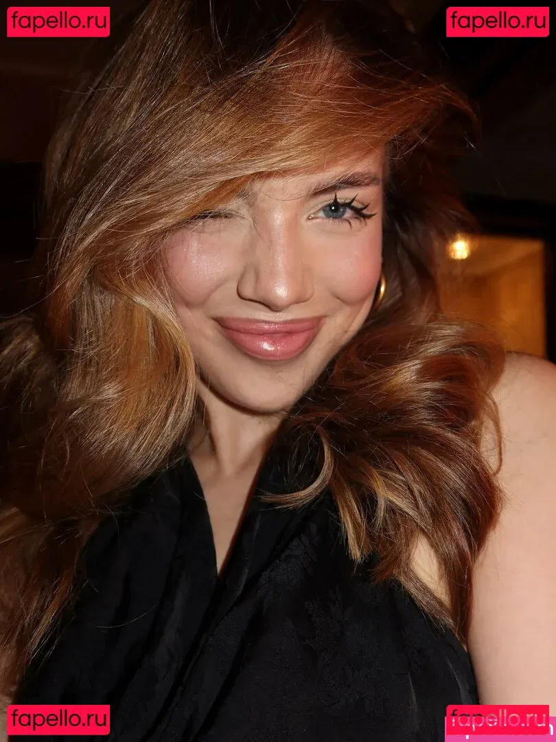 akyuliych Onlyfans Photo Gallery 